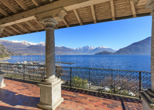 Waterfront villa in Pianello-del-Lario