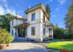 Historic villa with beautiful garden