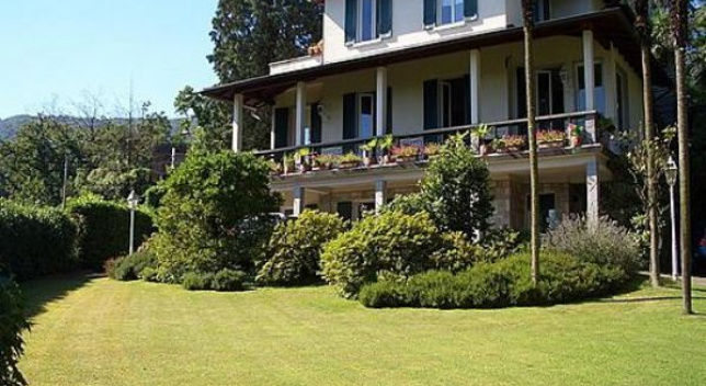 Luxury villa in Stresa