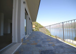 Panoramic penthouse with roof terrace in Argegno