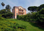 Liberty style villa by the sea