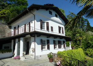 House overlooking Lake Maggiore