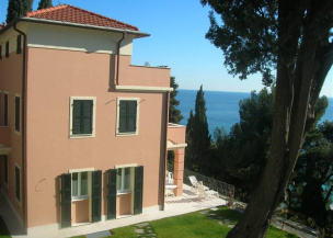 Luxury villa on the coast of Liguria