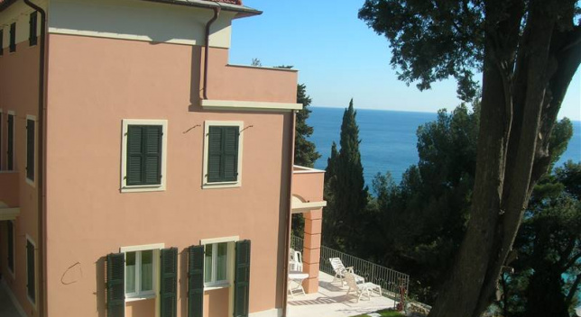 Luxury villa on the coast of Liguria